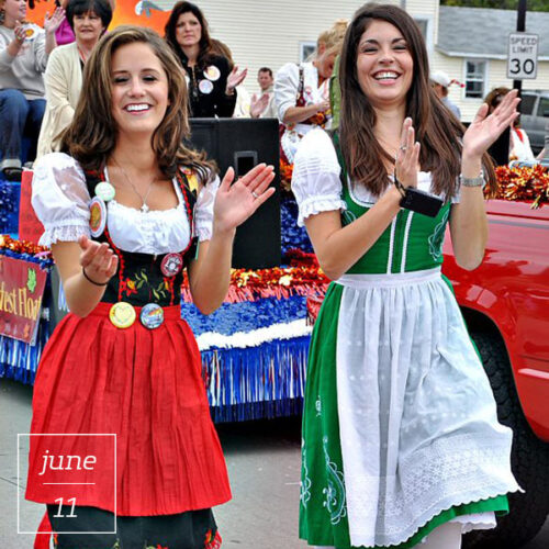 Traditional Oktoberfest Fashions Of The Woman's Dirndl Oktoberfest U