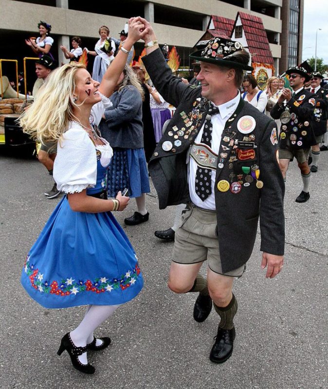 Traditional Oktoberfest Fashions Of The Woman's Dirndl Oktoberfest La ...