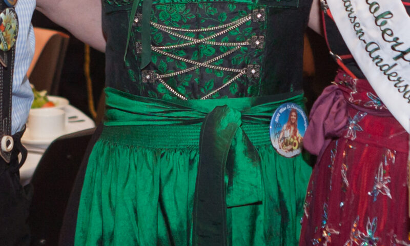 The Meaning Behind Which Side To Tie The Dirndl On Oktoberfest U.S.A. La Crosse Wisconsin